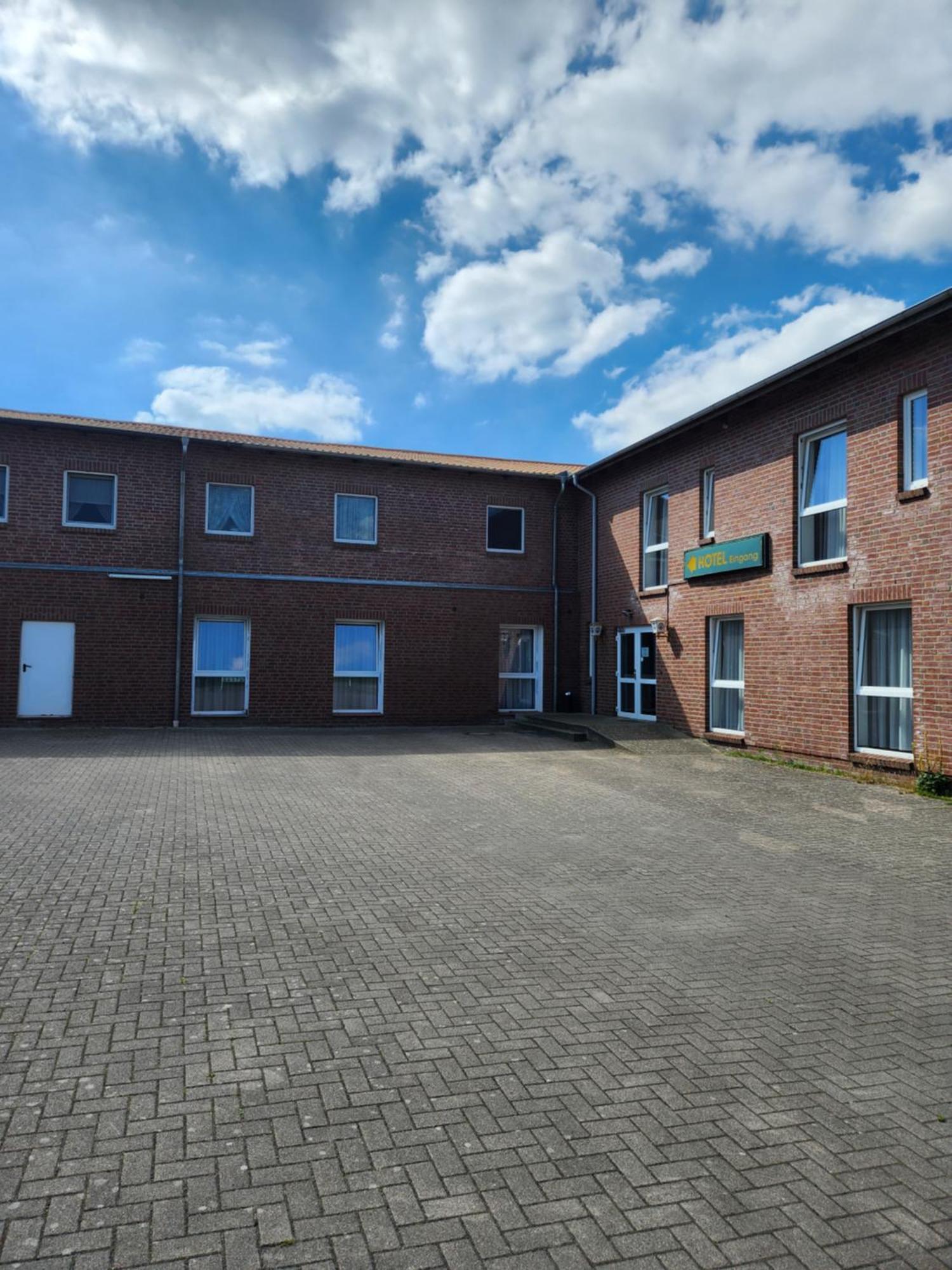Hotel Hoyers In Pinneberg Prisdorf Eksteriør bilde